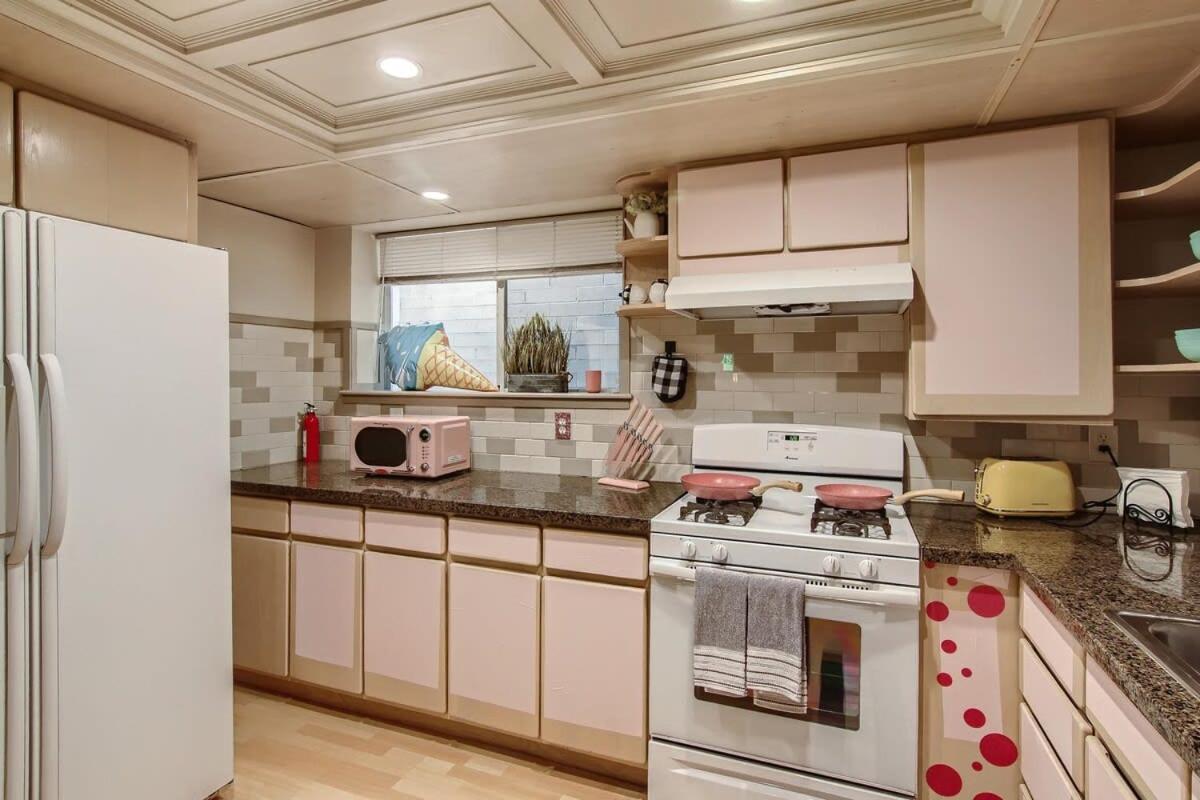 Barbie'S Dream Apt In The City Sacramento Exterior foto